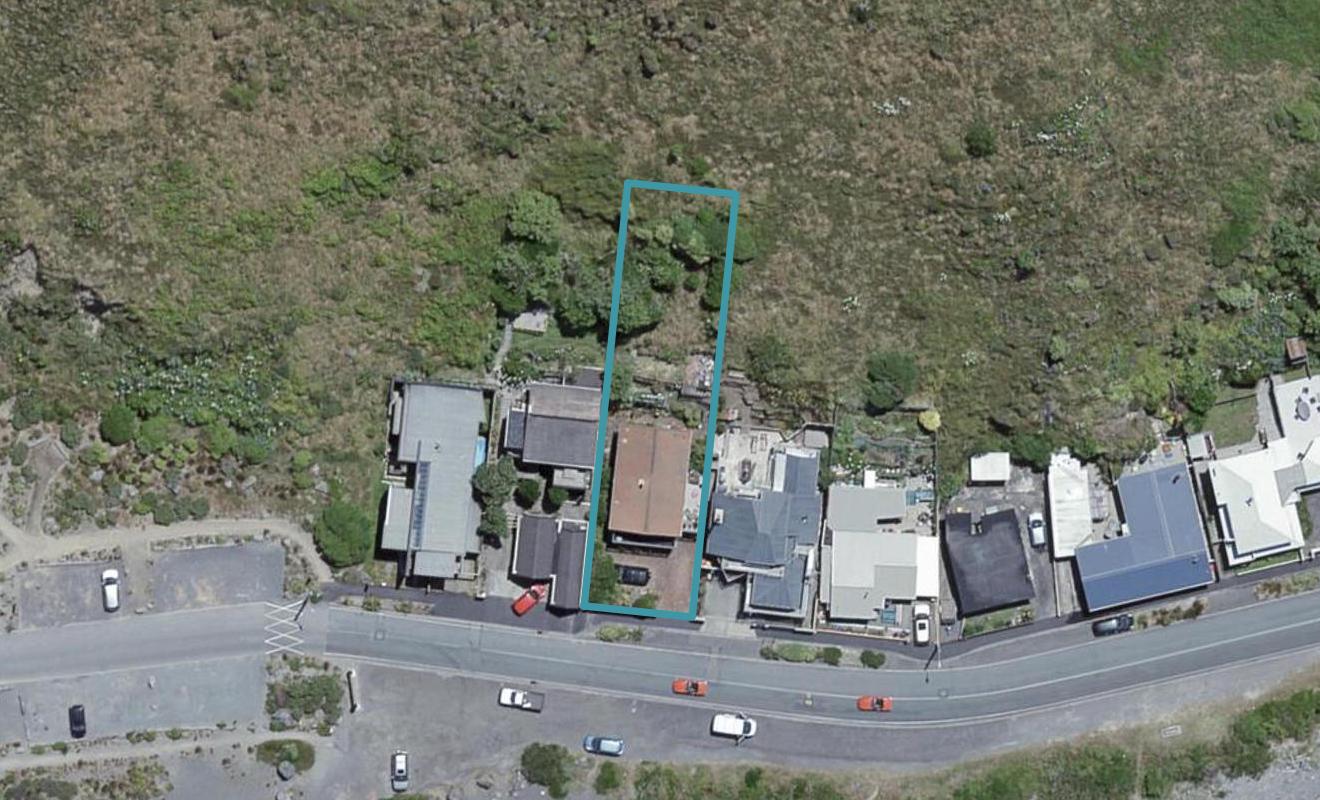 172 Owhiro Bay Parade, Owhiro Bay, Wellington - Carousel 1