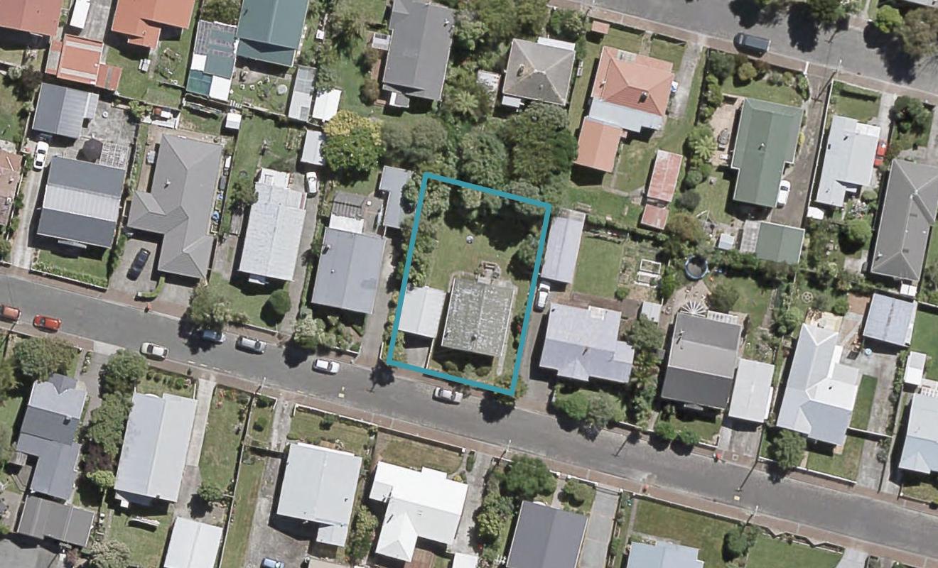 11 Montague Street, Alicetown, Lower Hutt - Carousel 1