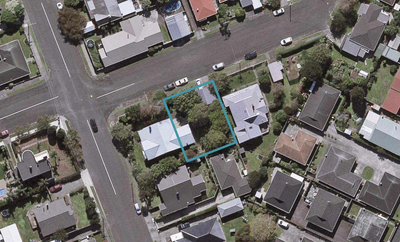 2 Seddon Street, Westown, New Plymouth - Carousel 1