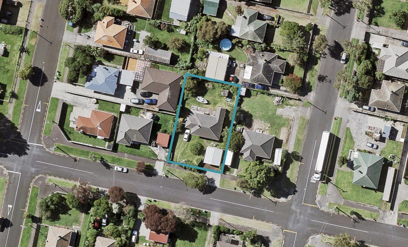 50 Anderson Avenue, Point England, Auckland - Carousel 1
