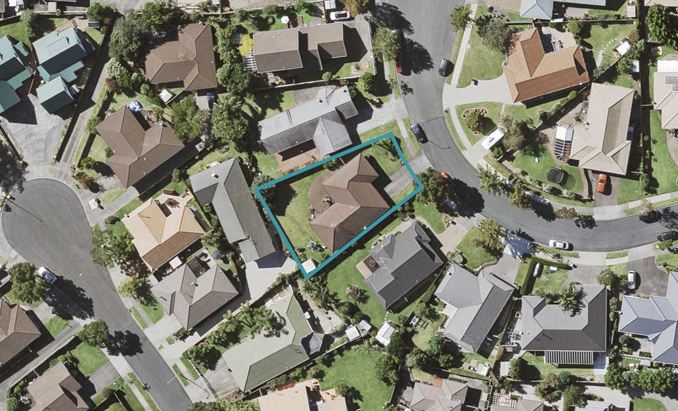 36 Headcorn Place, Botany Downs, Auckland - Carousel 1