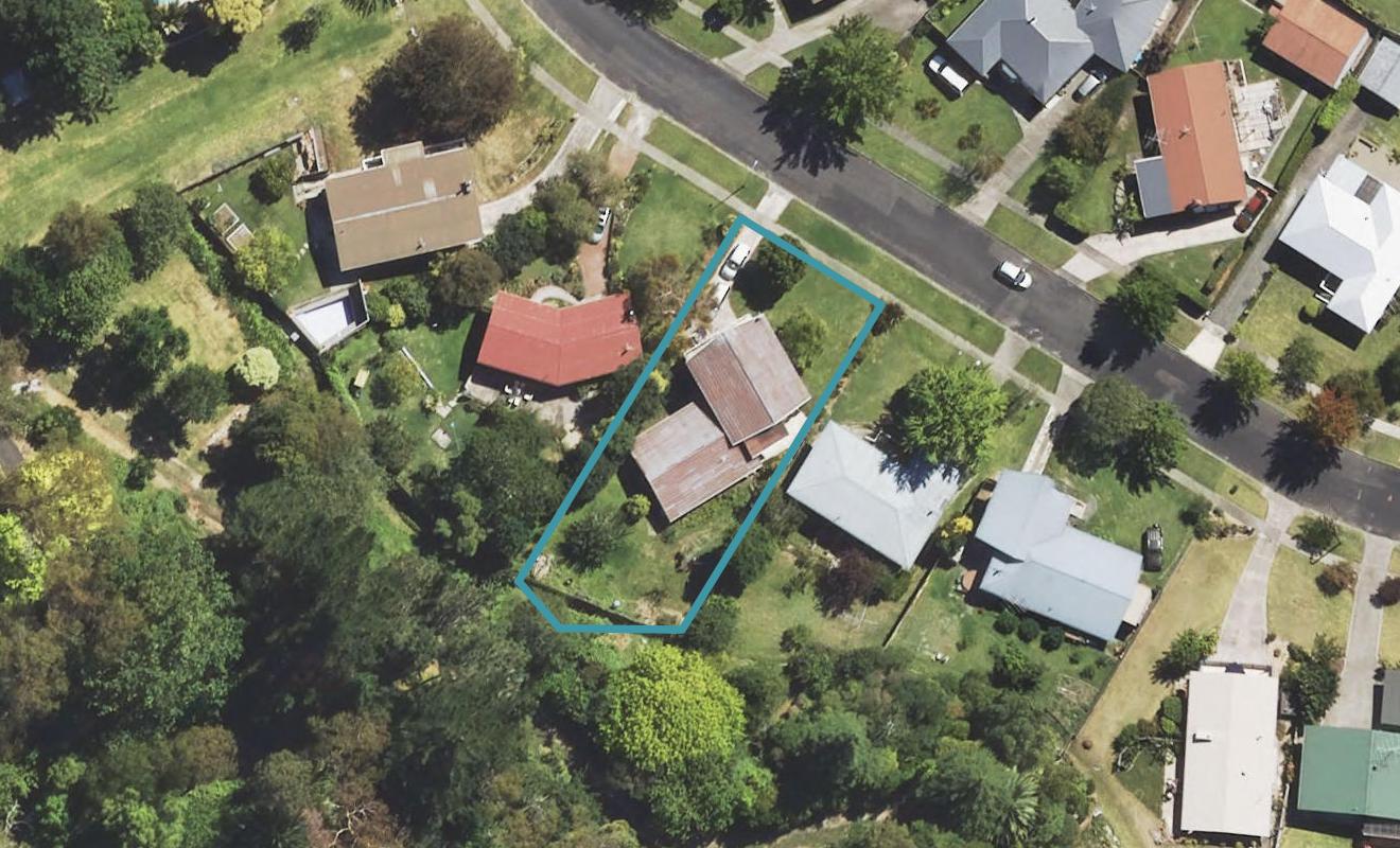 11 Seddon Crescent, Whataupoko, Gisborne - Carousel 1