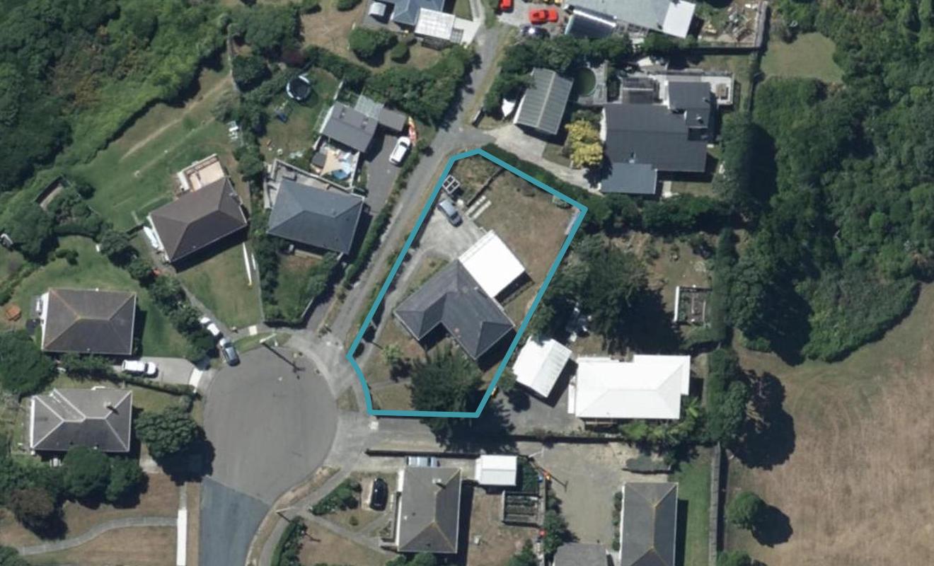 98 Tireti Road, Titahi Bay, Porirua - Carousel 1