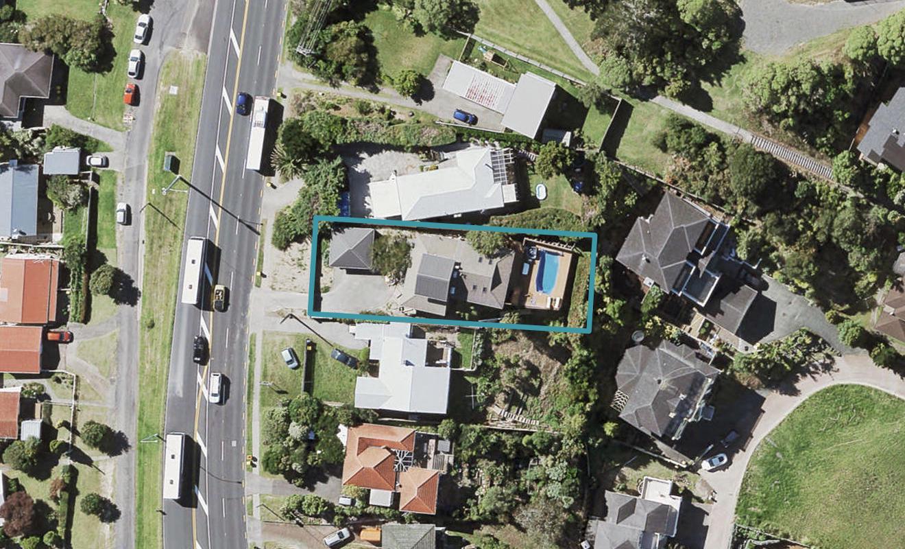 507 East Coast Road, Murrays Bay, Auckland - Carousel 1