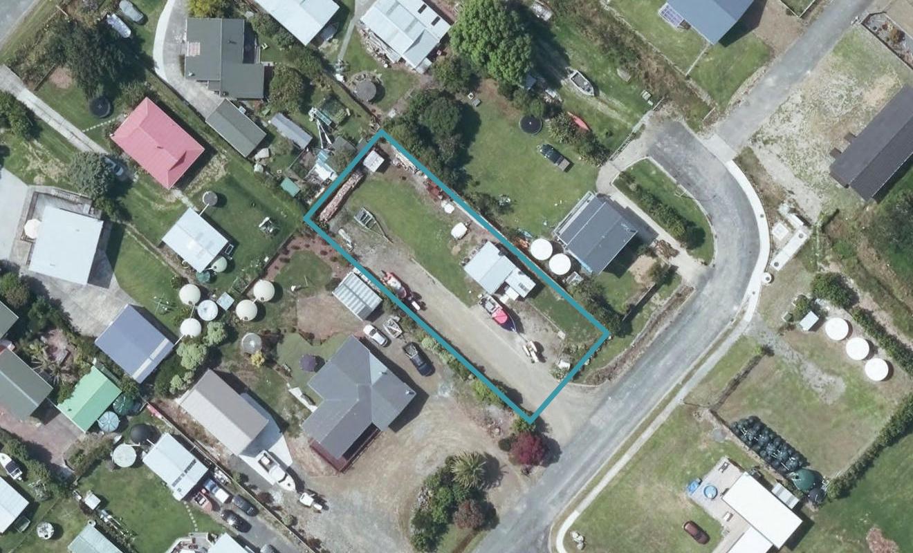 4 Lochiel Street, Mahia, Māhia - Carousel 1