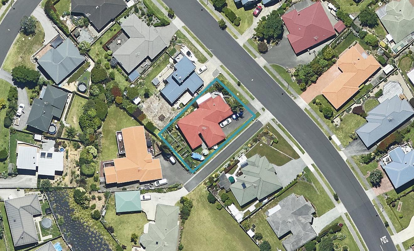 44 Oteki Park Drive, Welcome Bay, Tauranga - Carousel 1