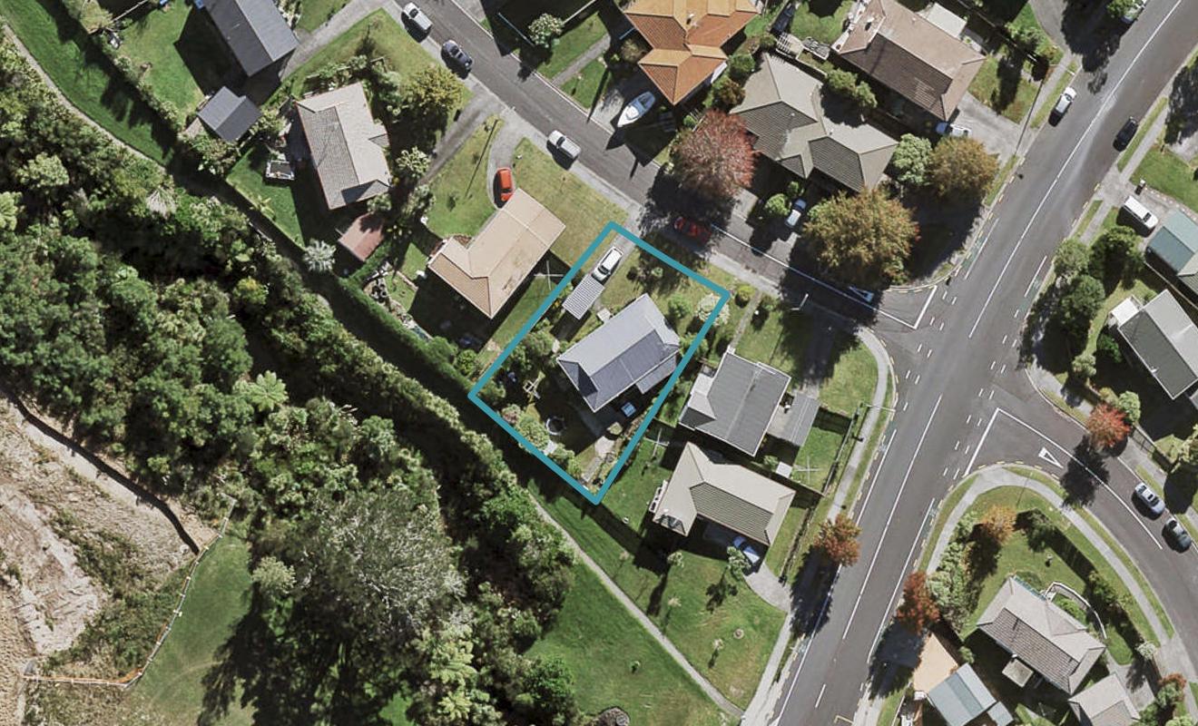 4 Rook Place, Unsworth Heights, Auckland - Carousel 1