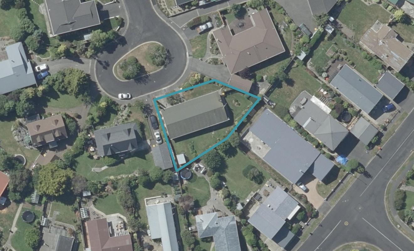 7 Alfred Place, Fairfield, Dunedin - Carousel 1