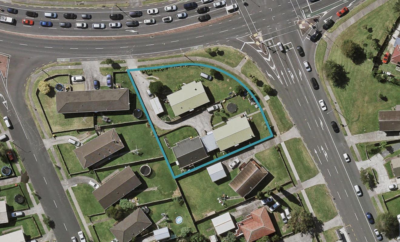 72 Hollyford Drive, Clover Park, Auckland - Carousel 1