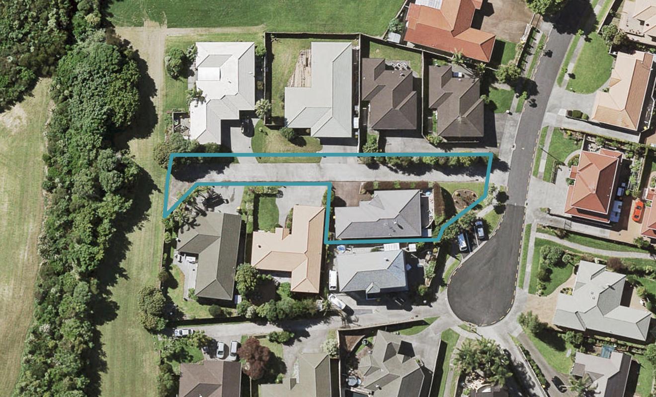 19 Bard Place, Golflands, Auckland - Carousel 1