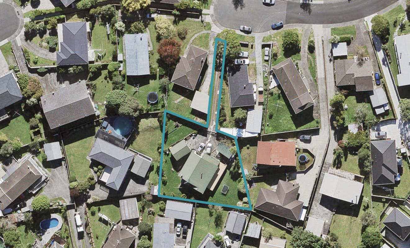 20 Karo Place, Glendene, Auckland - Carousel 1