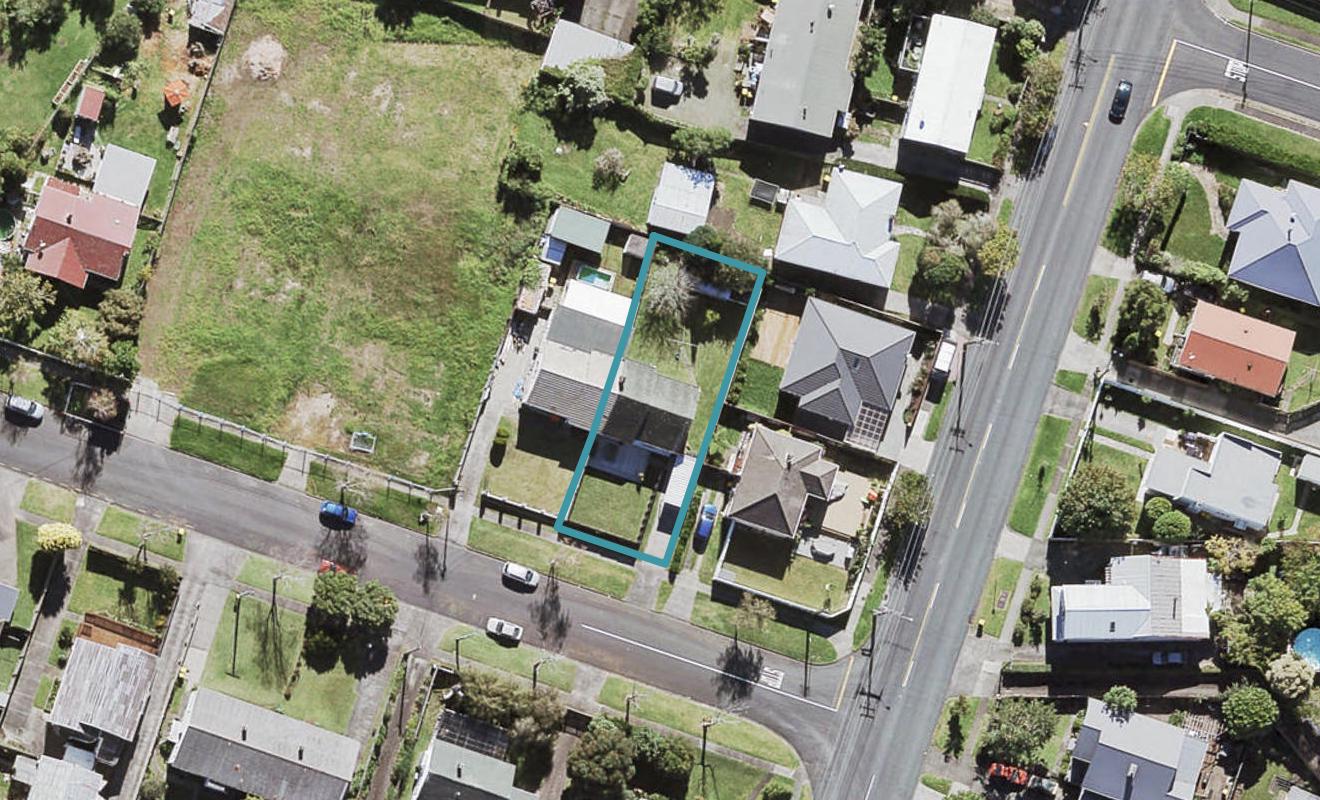 1 Mayville Avenue, New Lynn, Auckland - Carousel 1