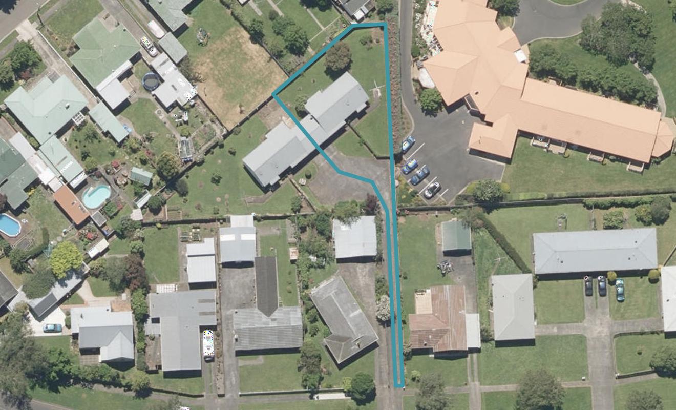 9 Hackett Street, Whanganui East, Whanganui - Carousel 1