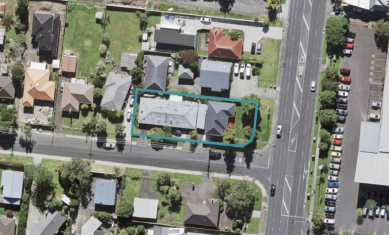 1A Fairdene Avenue, Henderson, Auckland - Carousel 1