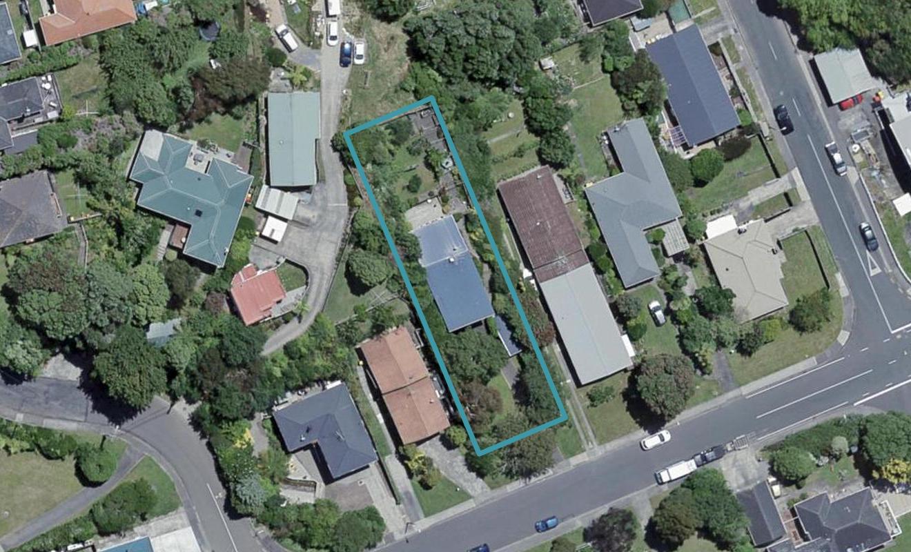 52 Lincoln Avenue, Tawa, Wellington - Carousel 1