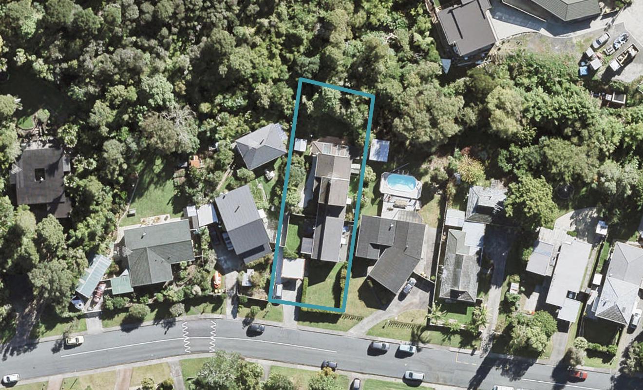 2/25 Awaruku Road, Torbay, Auckland - Carousel 1