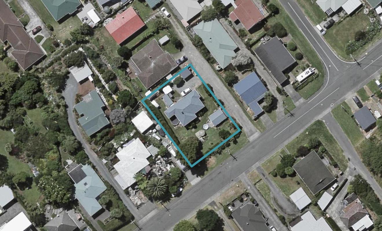 19 Moana Road, Paraparaumu - Carousel 1