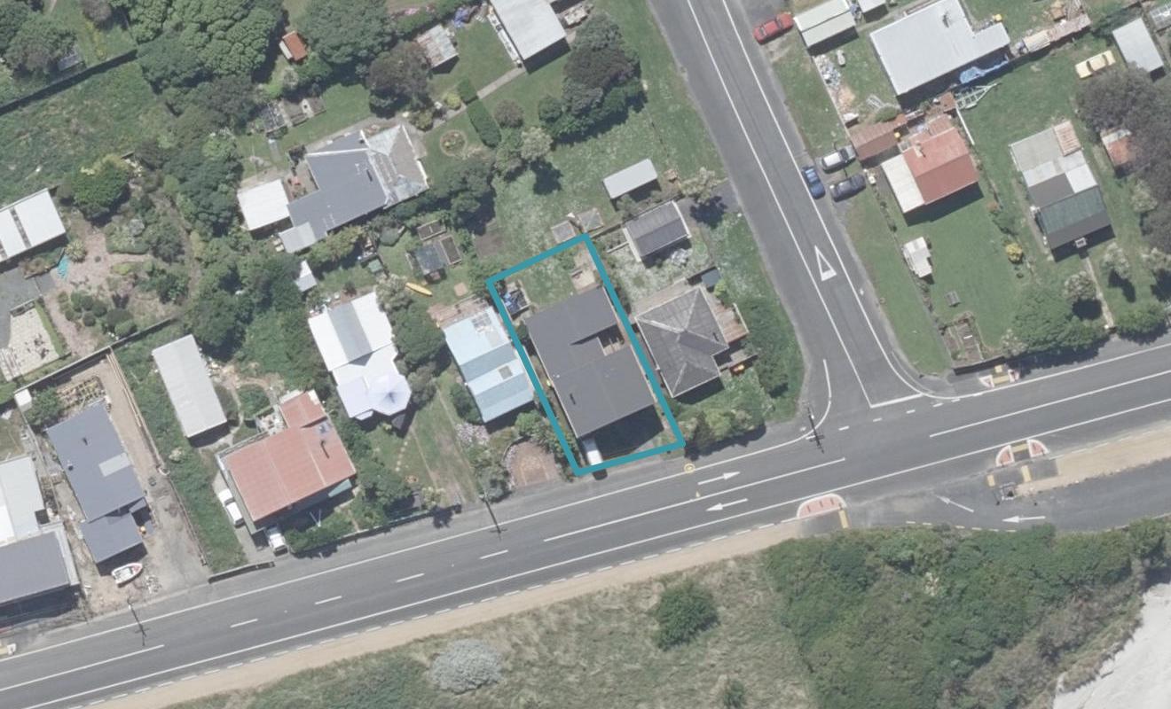 1084 Brighton Road, Brighton, Dunedin - Carousel 1