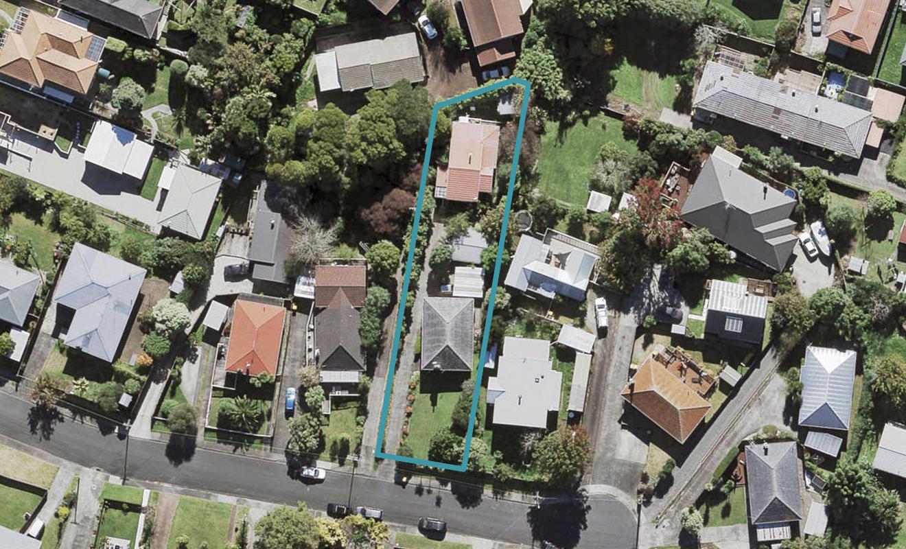 1/10 Alma Street, Te Atatu South, Auckland - Carousel 1