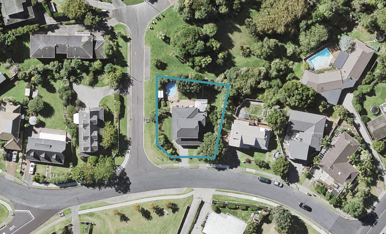 5 Penguin Drive, Murrays Bay, Auckland - Carousel 1