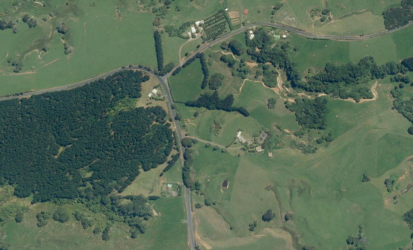 1266 Awhitu Road, Pollok, Pollok - Carousel 1