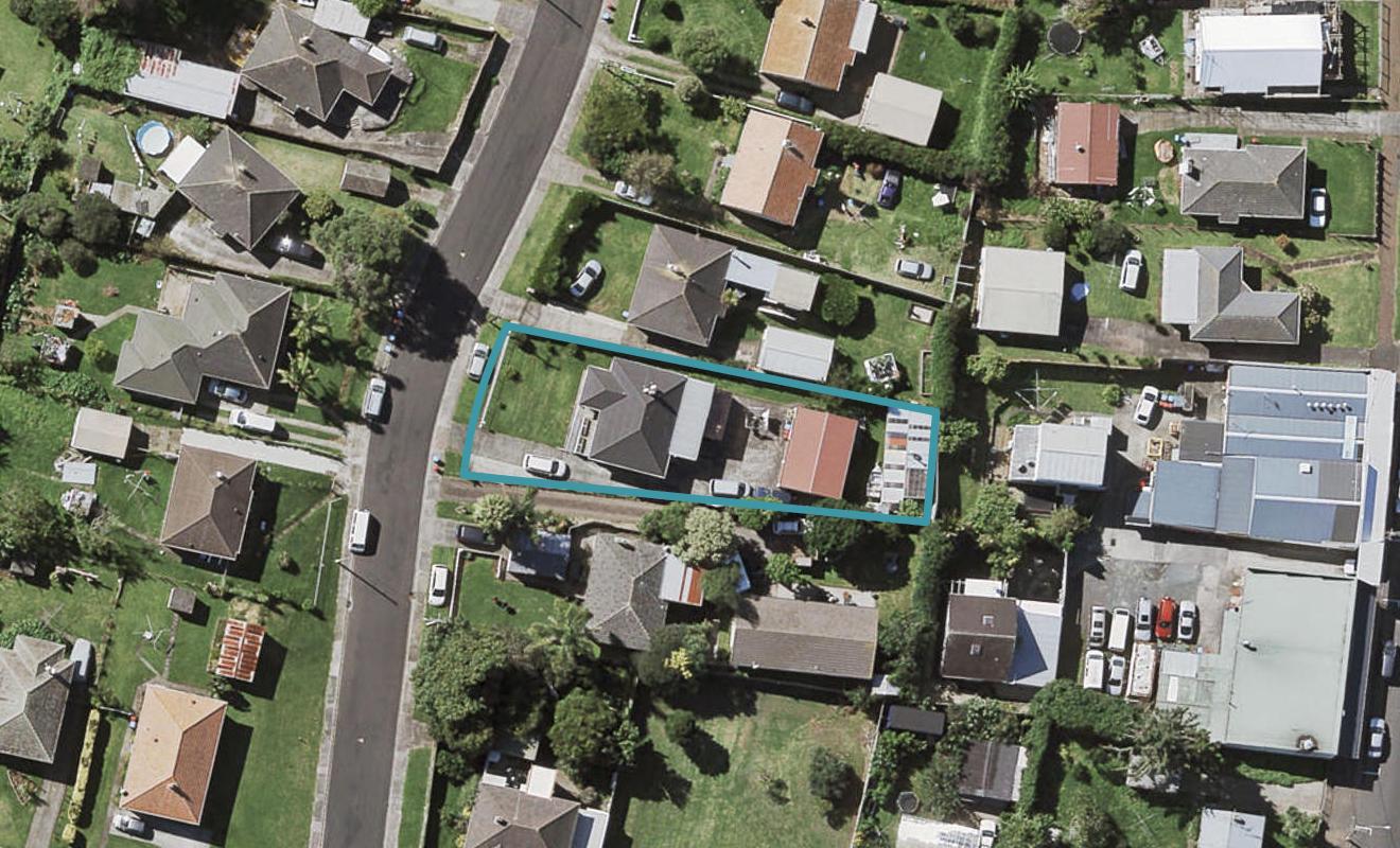 4 Upham Road, Panmure, Auckland - Carousel 1
