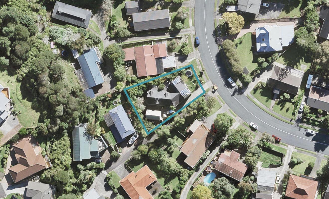 64 Stapleford Crescent, Browns Bay, Auckland - Carousel 1