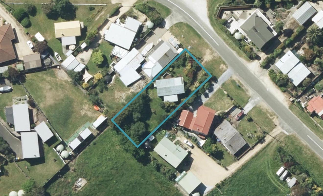 7 Selwyn Street, Pohara, Takaka - Carousel 1