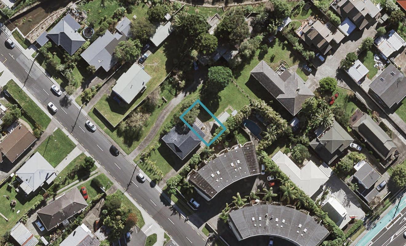 5C Hillcrest Avenue, Hillcrest, Auckland - Carousel 1
