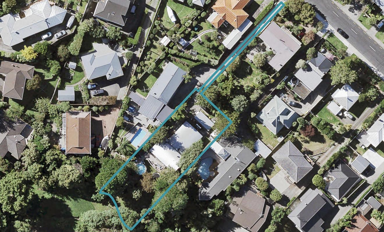 81 Beach Road, Mellons Bay, Auckland - Carousel 1
