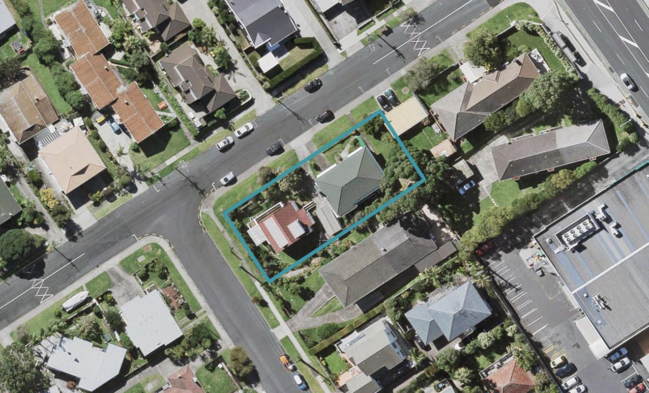 2/2 Hart Road, Hauraki, Auckland - Carousel 1