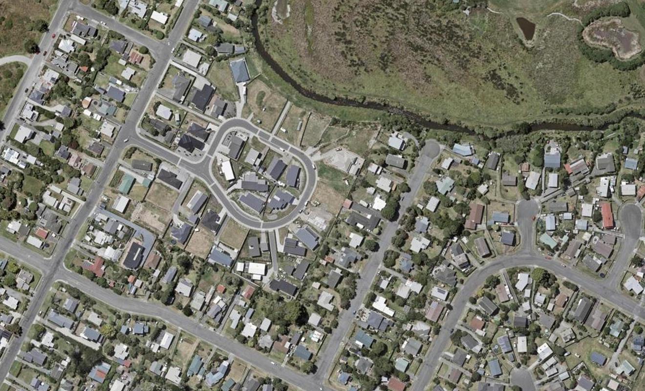 27 Seagrass Place, Otaki Beach, Otaki - Carousel 1