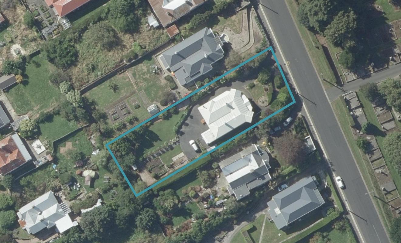 39 Eglinton Road, The Glen, Dunedin - Carousel 1