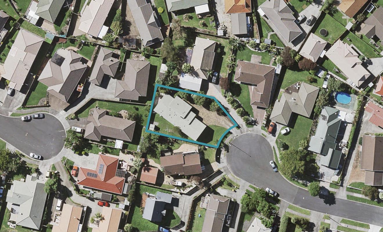 27 Heathridge Place, Burswood, Auckland - Carousel 1