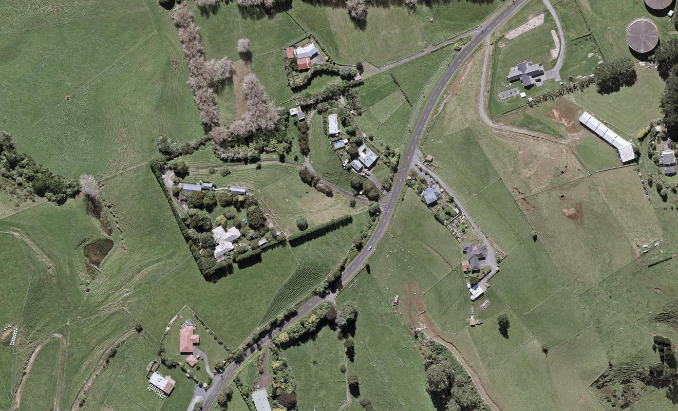 566 Mangorei Road, Mangorei, New Plymouth - Carousel 1