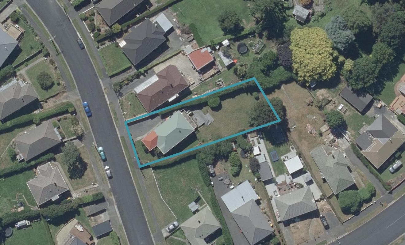 4 Balmain Street, Halfway Bush, Dunedin - Carousel 1