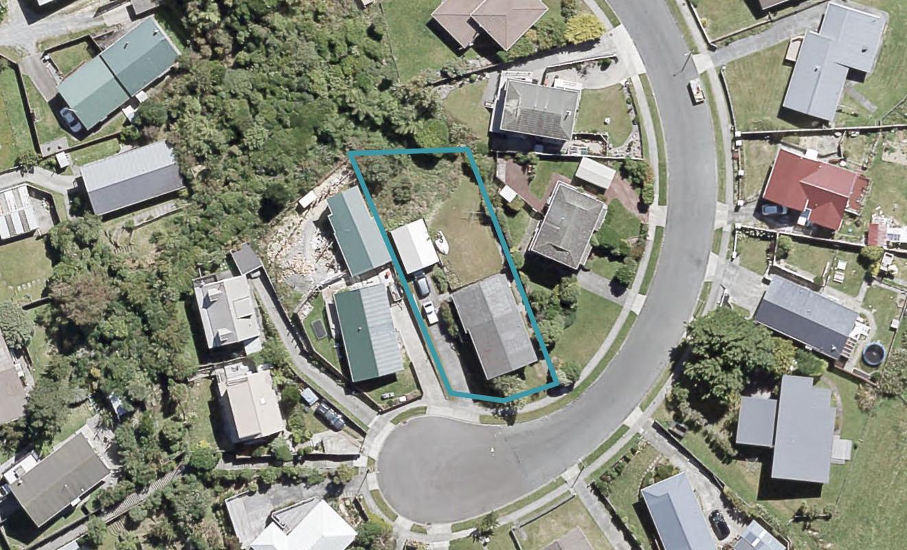 24 Outram Grove, Kelson, Lower Hutt - Carousel 1