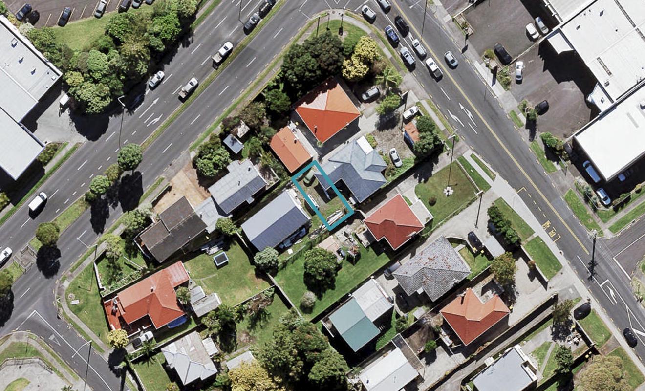 5/26 Binsted Road, New Lynn, Auckland - Carousel 1