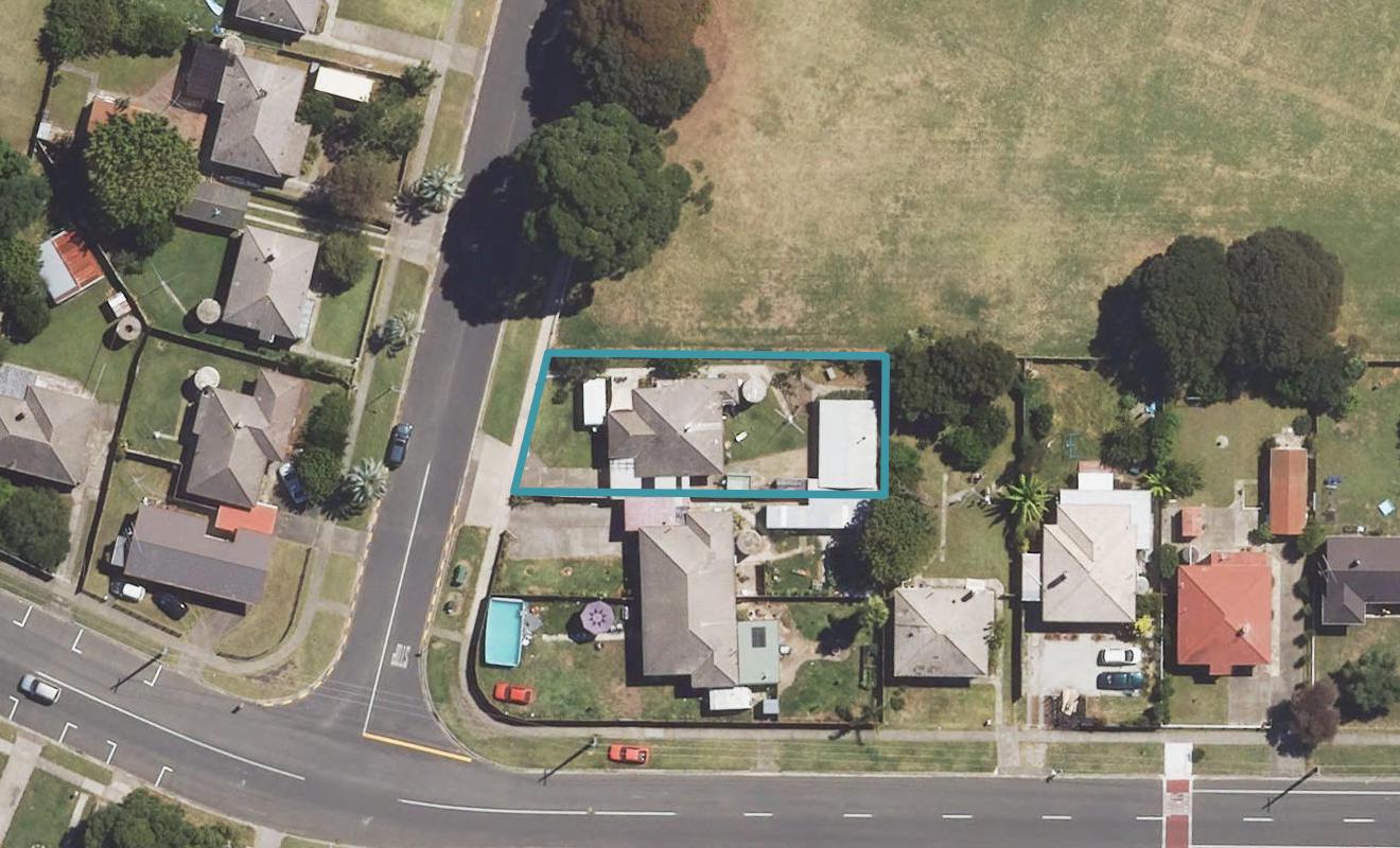 208 Roebuck Road, Gisborne, Gisborne - Carousel 1