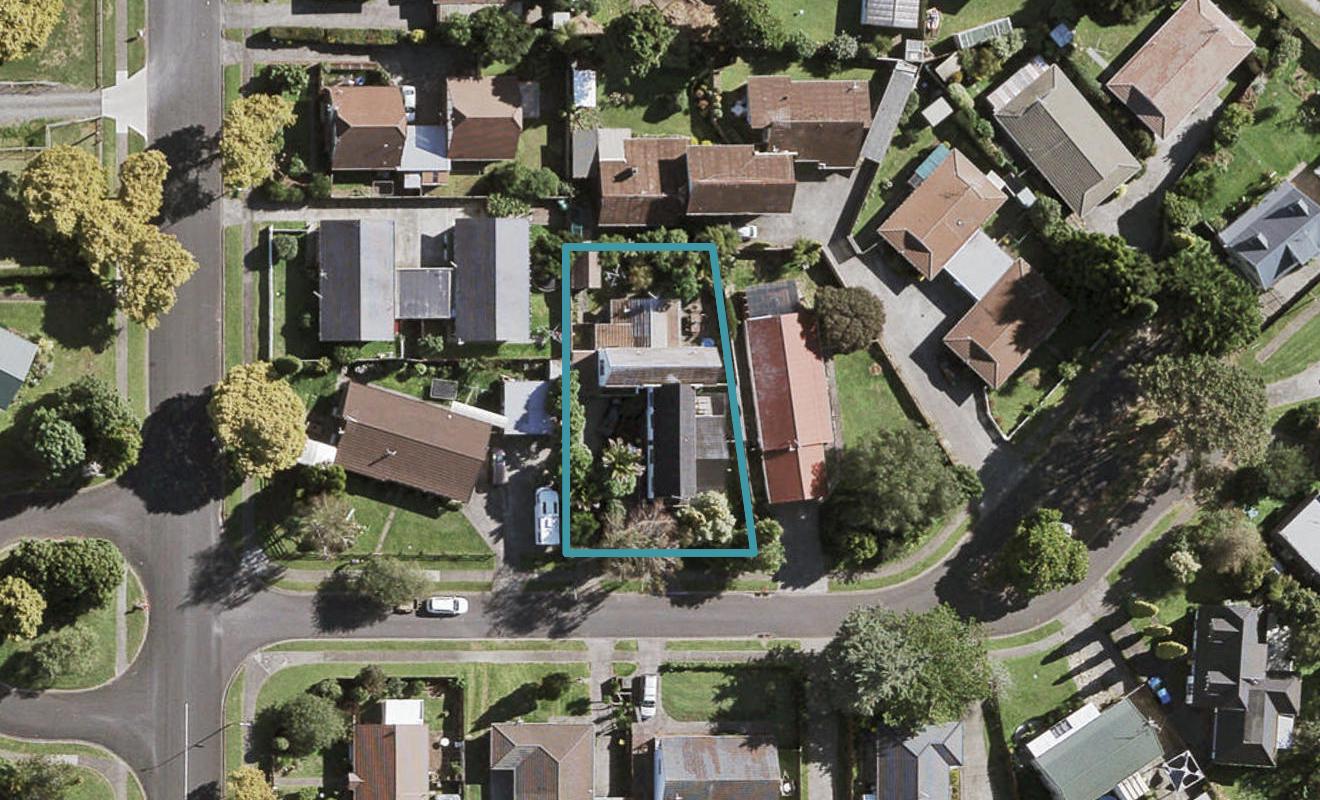 1/4 Sharivari Place, Conifer Grove, Takanini - Carousel 1