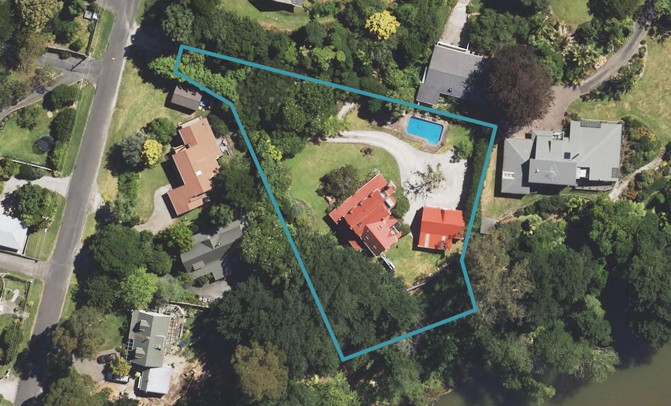 16 Grant Road, Whataupoko, Gisborne - Carousel 1
