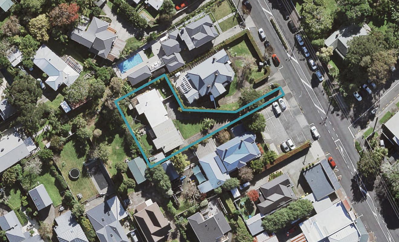 1/116 Hinemoa Street, Birkenhead, Auckland - Carousel 1