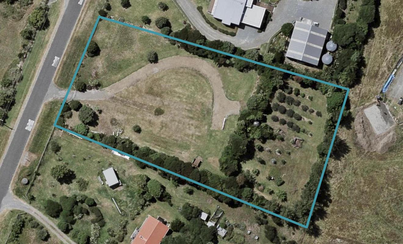 26 Sims Road, TE HORO BEACH, OTAKI - Carousel 1