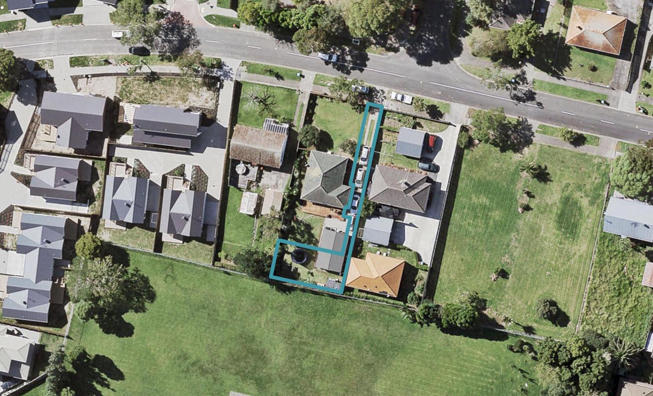 12B Merfield Street, Glen Innes, Auckland - Carousel 1
