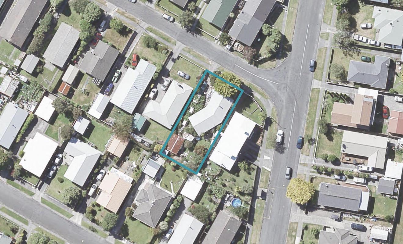3 Kumeroa Grove, Wainuiomata, Lower Hutt - Carousel 1