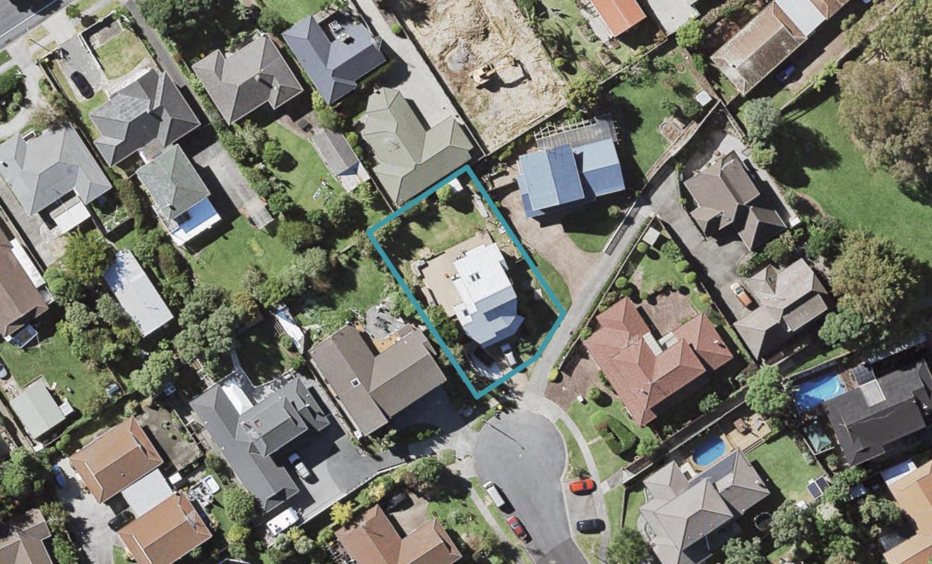 25 St Simon Place, Botany Downs, Auckland - Carousel 1