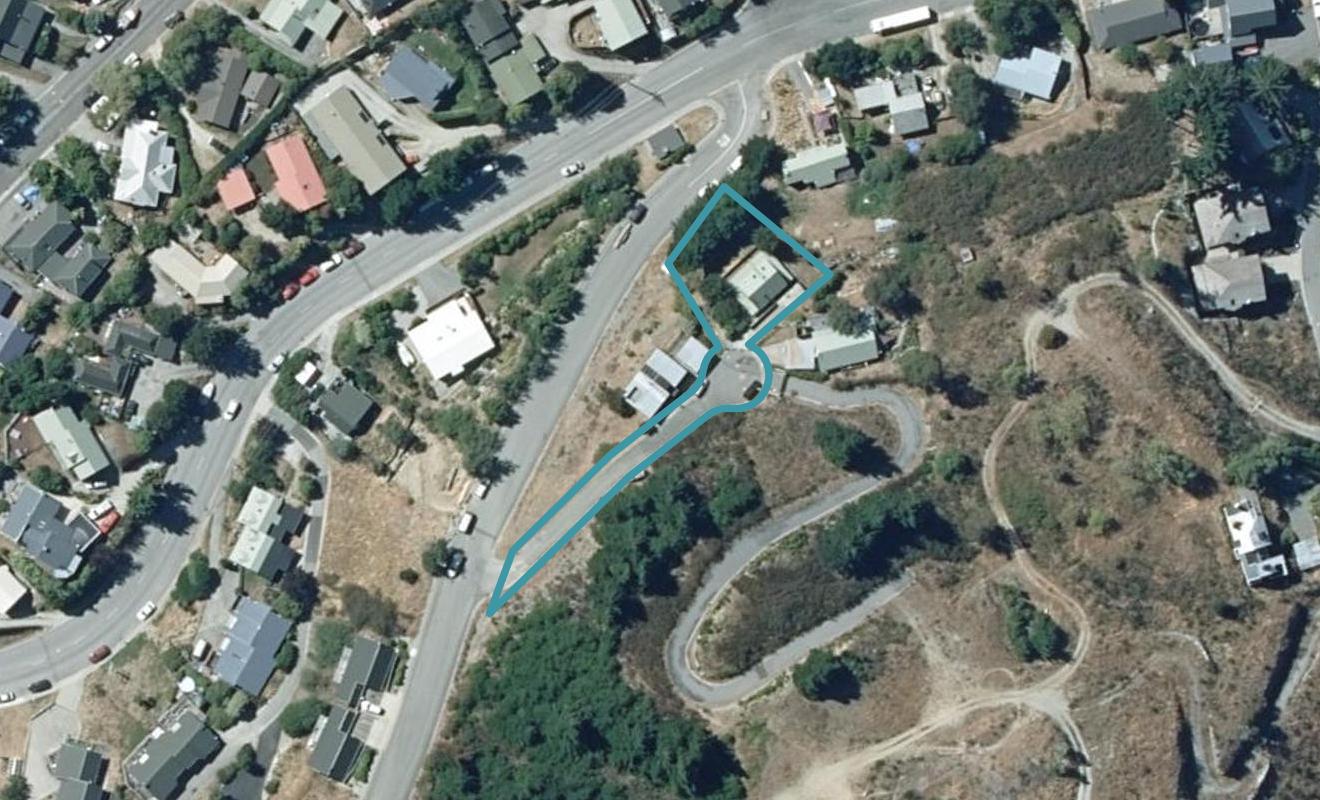 3 Pine Lane, Sunshine Bay, Queenstown - Carousel 1