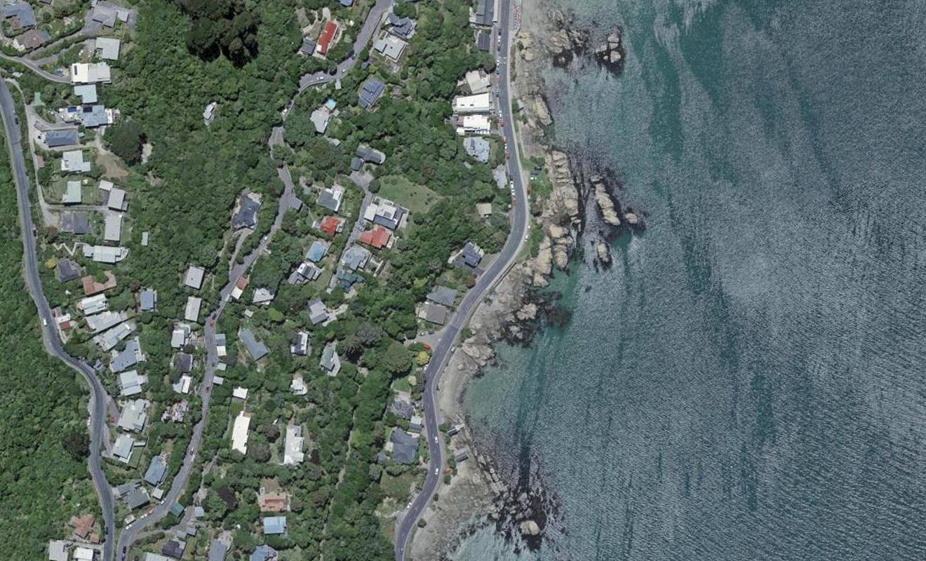 475 Karaka Bay Road, Karaka Bays, Wellington - Carousel 1