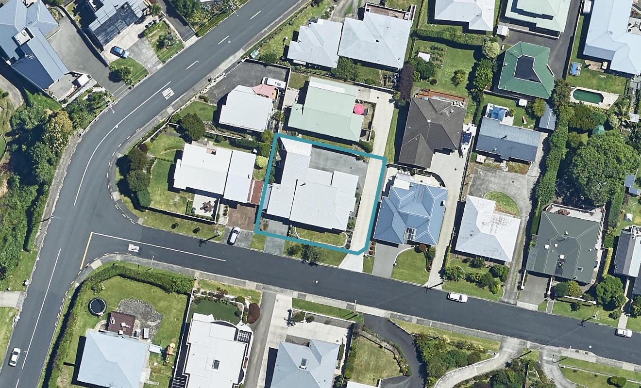 6 Seaview Road, Otumoetai, Tauranga - Carousel 1