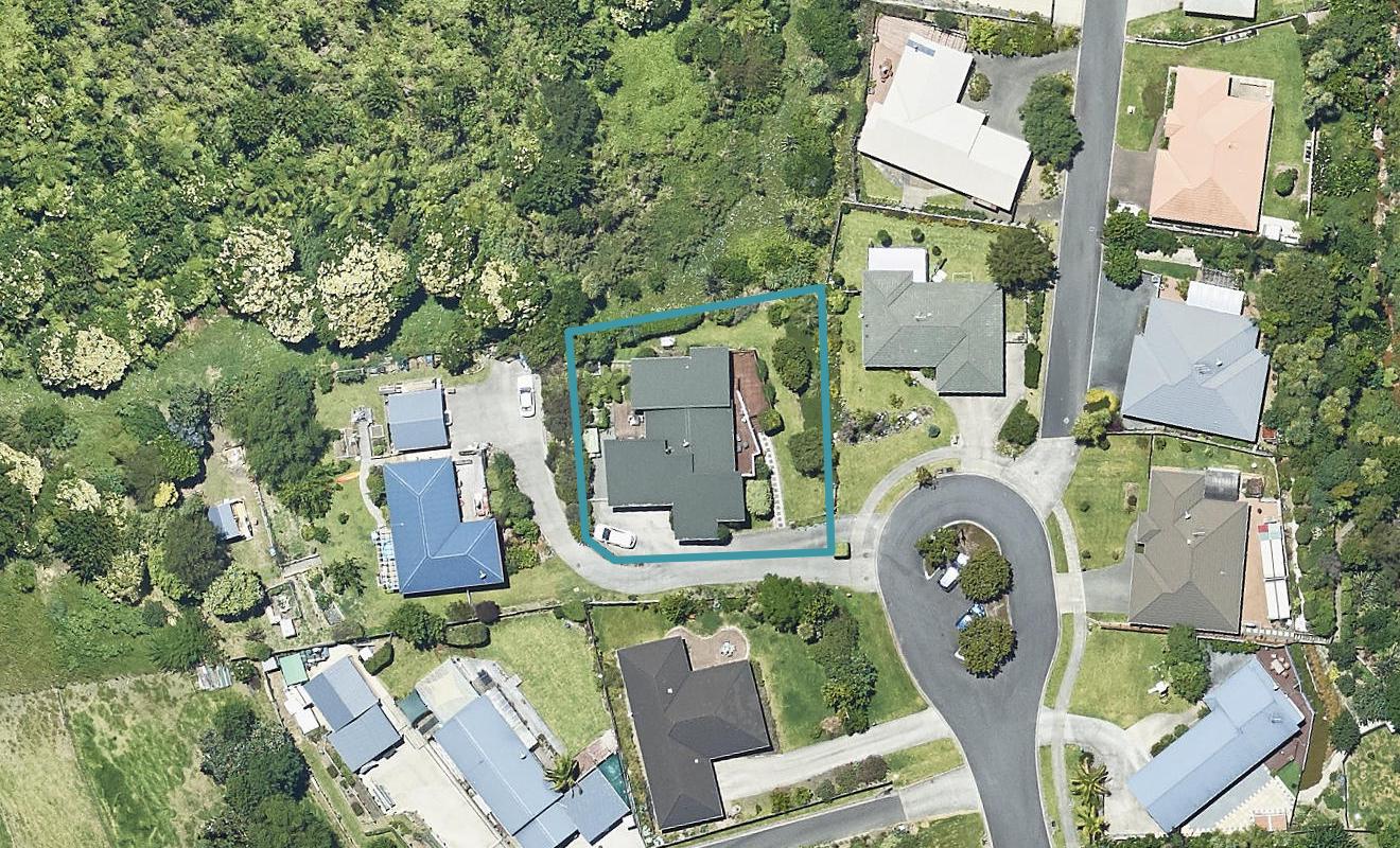 37 Bateleur Close, Welcome Bay, Tauranga - Carousel 1